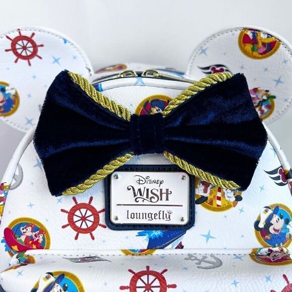 Wish Loungefly White AOP Backpack Disney Cruise Line DCL SOLD OUT In Hand - Picture 2 of 9